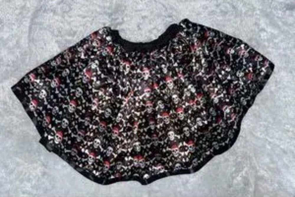 Fantasia com Saia Estampada