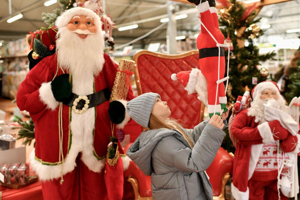 Melhores estratégias para vender artigos de Natal no varejo