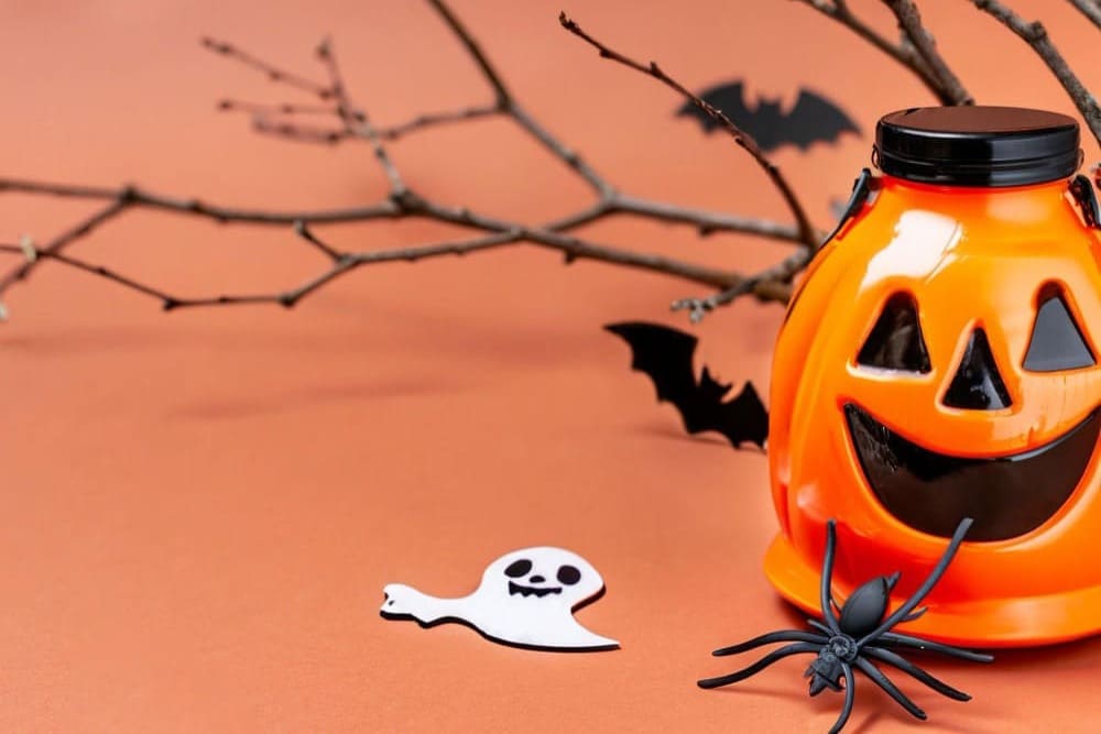 Onde comprar artigos para Halloween perto da 25 de Março?